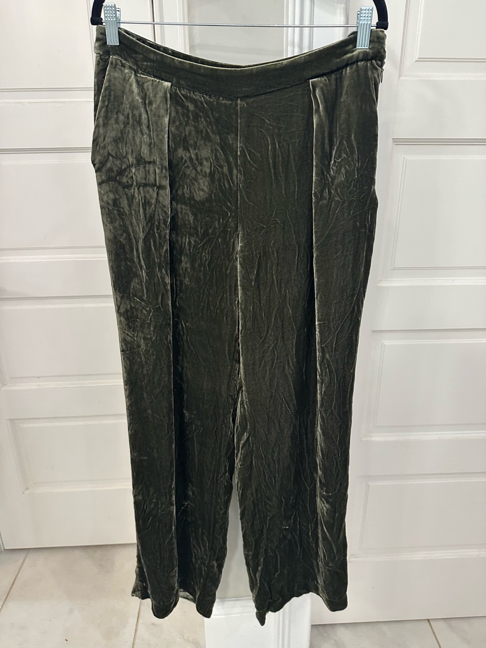 Massimo Dutti Velvet Silk Blend Green Pleated Wide Leg Trousers Pants Size 10